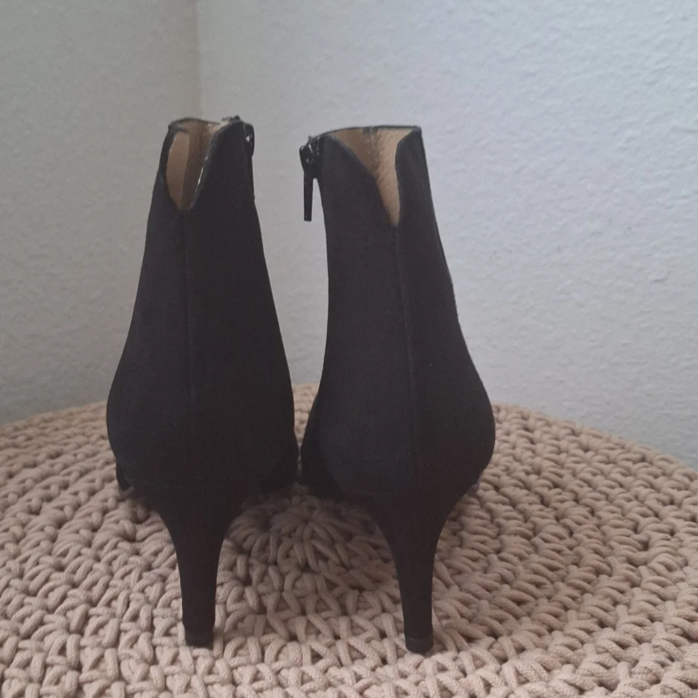 New Antonio Di Falia Black Suede Ankle Booties Made In PORTUGAL - Picture 4 of 8